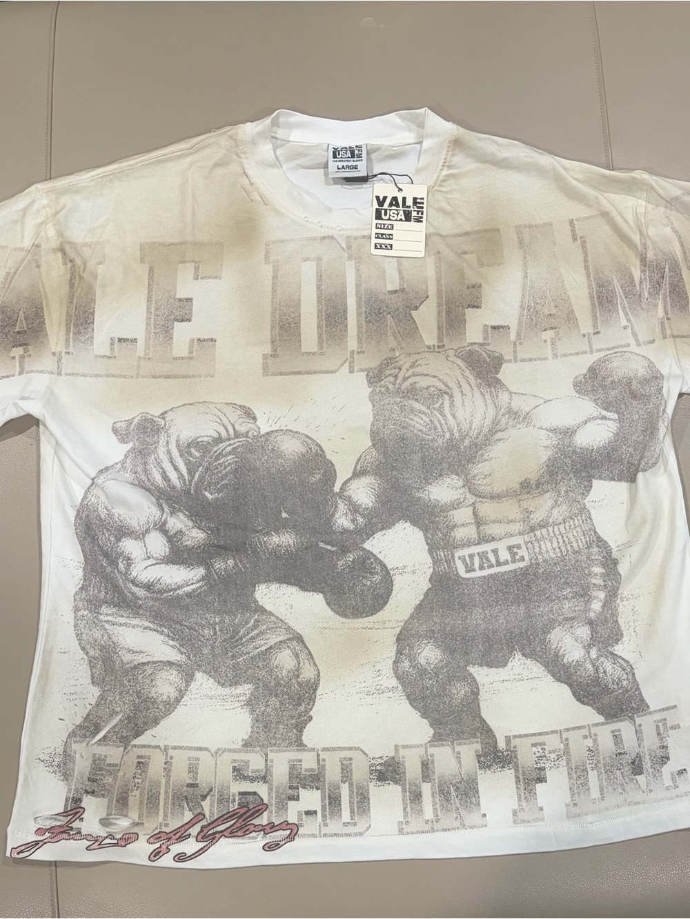White Short-Sleeve Boxing Bulldog Graphic Tee vale